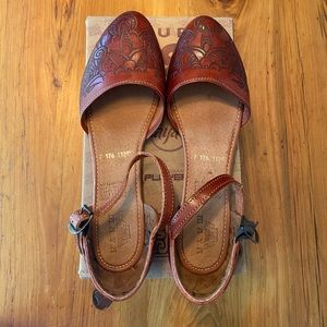 Maya leather huaraches, super cute!  New with box